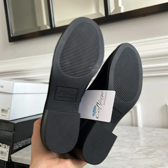 NWT Black suede bootie size 6 or 6.5 - Picture 5 of 6